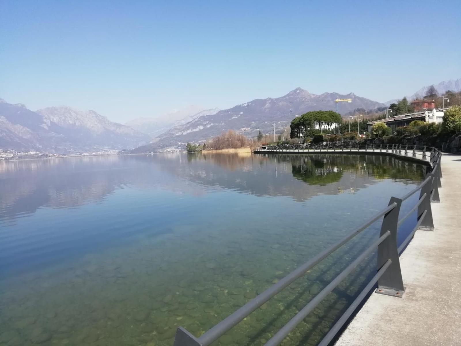 La Poesia Del Lago Oggiono Eksteriør billede