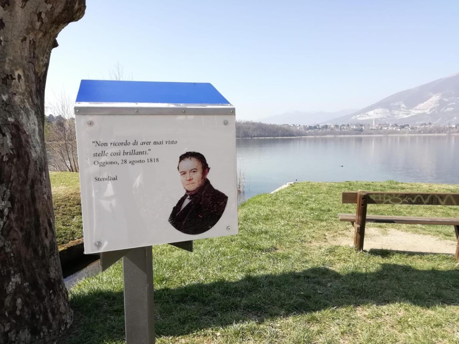 La Poesia Del Lago Oggiono Eksteriør billede